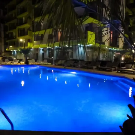 Sea View Gorgeous - Azizi 5 M Deplaja Apartamento Năvodari