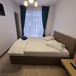 公寓 Sea View Gorgeous - Azizi 5 M Deplaja 那沃达利