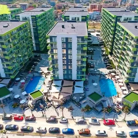 Sea View Gorgeous - Azizi 5 M Deplaja Apartament Năvodari