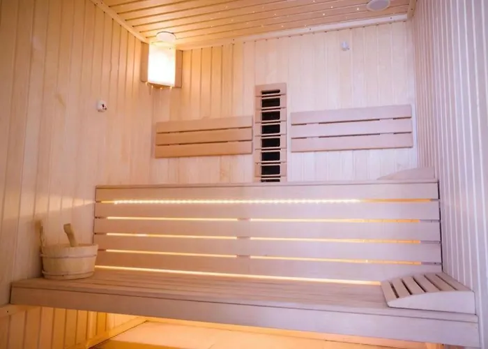 Sea View Gorgeous - Azizi 5 M Deplaja Apartment Navodari