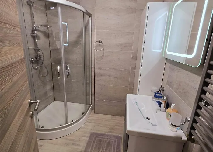 Sea View Gorgeous - Azizi 5 M Deplaja * Navodari